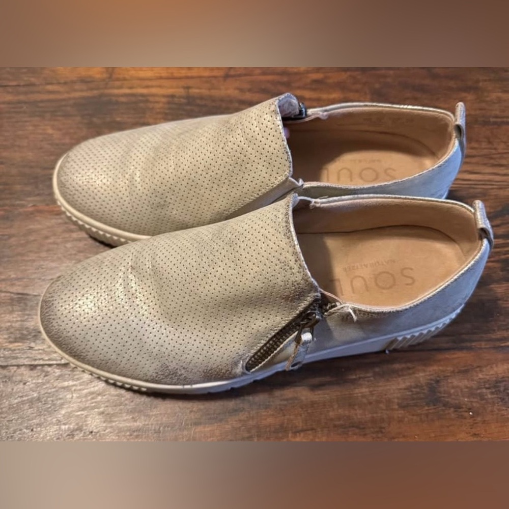 Soul Naturalizer Perforated gold Slip-On Loafers